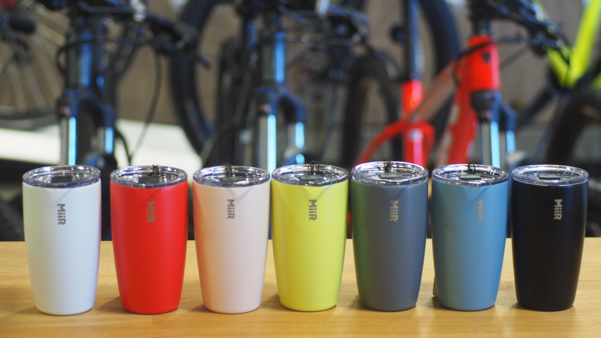 大阪万博　アメリカ館　miir　タンブラー MiiR USA PAVILION EXPO 2025 OSAKA ワインタブラー ホワイト｜Yahoo